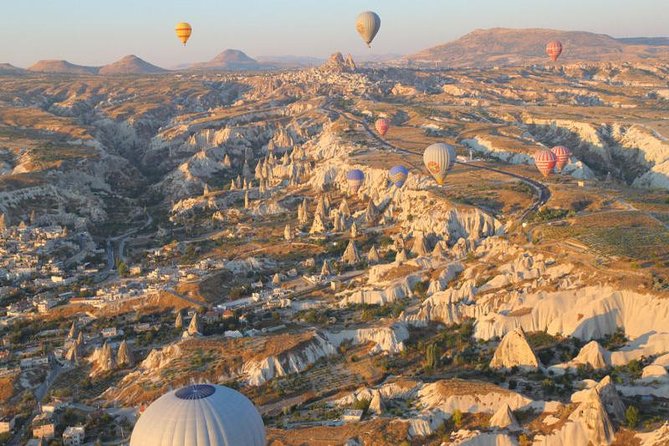 2 Day Cappadocia Tour from Istanbul with Optional Balloon ride - Guide Quality and Small-Group Size (The Real Difference)