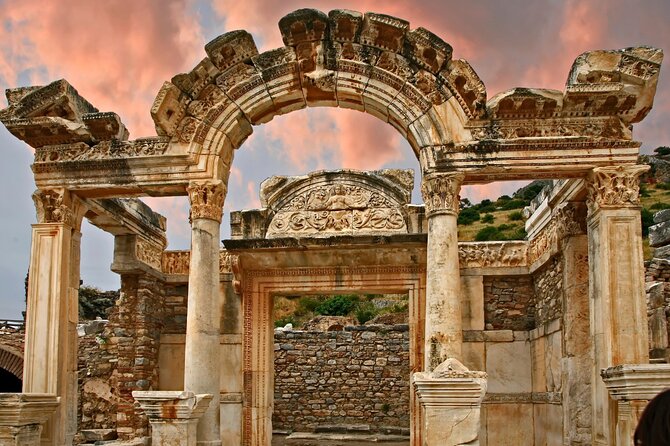2-Day Private Istanbul to Ephesus Tour by Flight & Hotel - Hagia Sophia and the Blue Mosque: two stops, one flow of photos