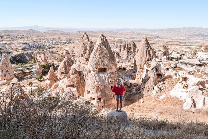 2 Days Cappadocia Tour From Istanbul - Day 2: Uchisar viewpoints, Göreme Open Air Museum, Avanos lunch, pottery, and Pasabag