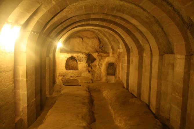 2 Days Cappadocia Tour From Istanbul - Hot air balloon expectations: how to protect your morning