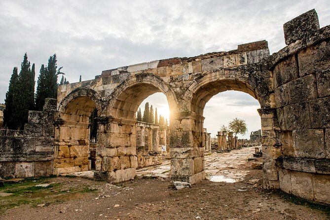 2 Days-Ephesus&Pamukkale Tour from-to Istanbul - Day 2: Breakfast, Pamukkale Terraces, and Hierapolis Ruins