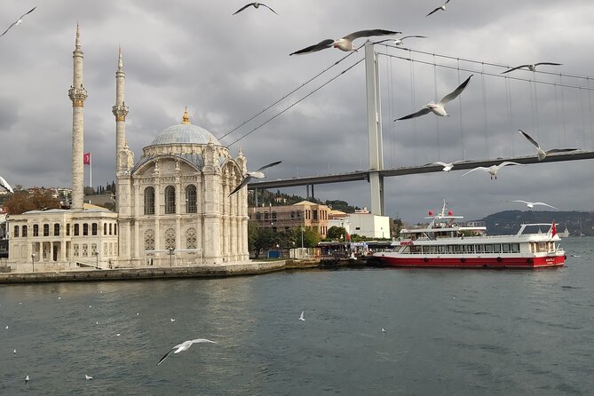 2-Hour Bosphorus Cruise in Istanbul with Guide - The waterfront highlights: what you will notice, and why it matters