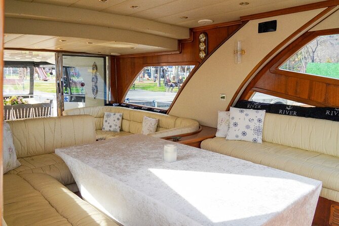 2 Hours Luxury Private Yacht Cruise on the Bosphorus - Ortaköy, Bebek, and the Bosphorus Bridge photo line