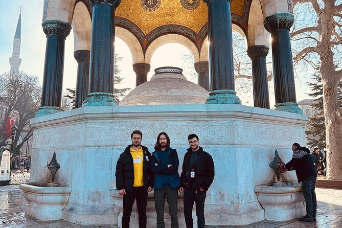 2 Hours Walking Tour Through Istanbul's Old City - Hagia Sophia stop: dome and mosaics without the guesswork