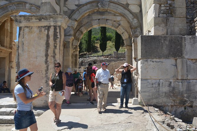 3-Hour Private Ephesus, Terrace Houses, Cruiser Only - Beating Crowd Pressure, Heat, and Busy Cruise Schedules