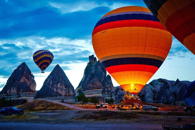 4 Day Turkey Tour: Cappadocia, Ephesus, Pamukkale by Plane - Day 1 in Ephesus: from the Library of Celsus to the public latrine