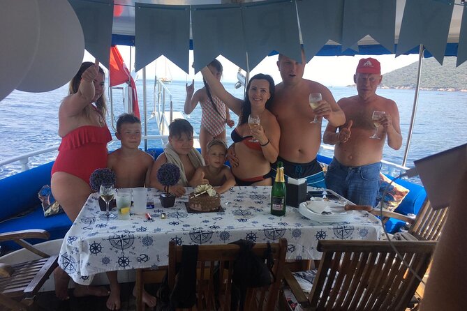 6 Hours Private Charter Boat Tour with Lunch in Bodrum - Private boat time in Bodrum, and why it feels better