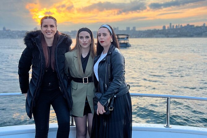 Afternoon Bosphorus Cruise Luxury Yacht with Professional Guide - Maiden’s Tower legend, then Galata Bridge and Galata Tower skyline