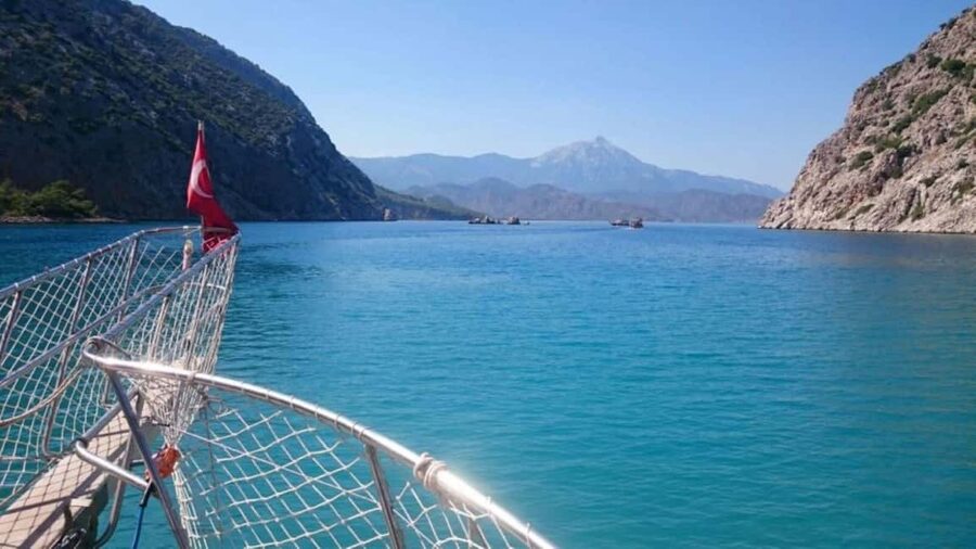 Alanya/Antalya The Maldives Boat Trip with Lunch & Transfer - Getting your swim breaks right, what the schedule actually feels like