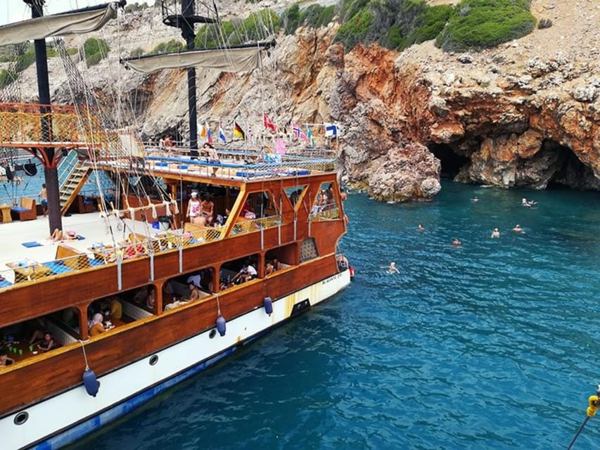 Alanya: Catamaran Boat Tour with Snorkeling with Lunch - Music, shows, and the foam party finale