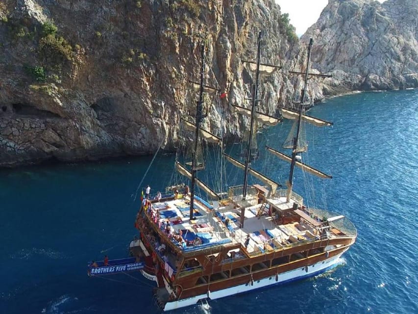 Alanya: Catamaran Boat Tour with Snorkeling with Lunch - Snorkeling expectations, sea turtles, and dolphin spotting