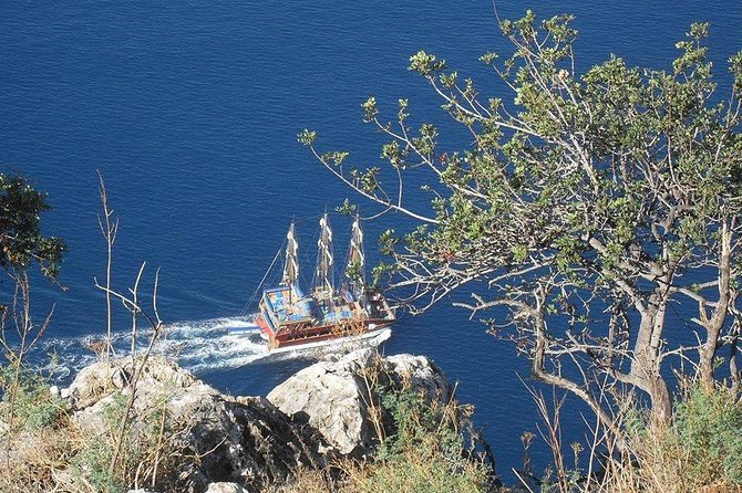 Alanya Catamaran Boat Trip incl. Lunch and drinks - Price and what $36 gets you in real comfort