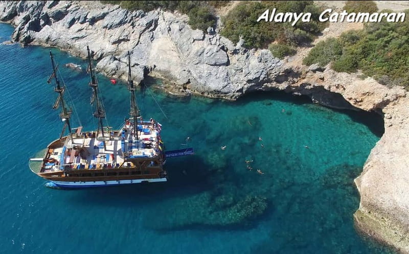 Alanya: Catamaran Boat Trip with Swimming Stops incl Lunch - Getting to the Catamaran in Alanya Harbor
