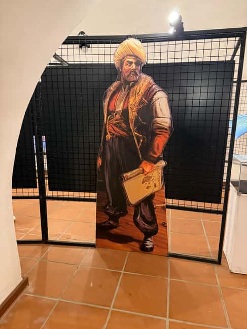 Alanya City, Castle & Boat Tour with Bazaar and Swim Stop - Comfort Tips That Make the Day Easier