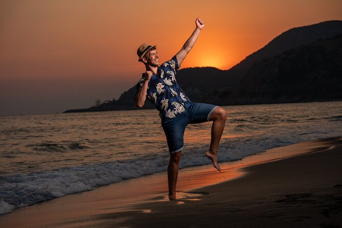 Alanya Holiday Photo Shoot – Families, Couples & Solo Travelers - The garden to Cleopatra Beach rhythm, and why it helps your photos