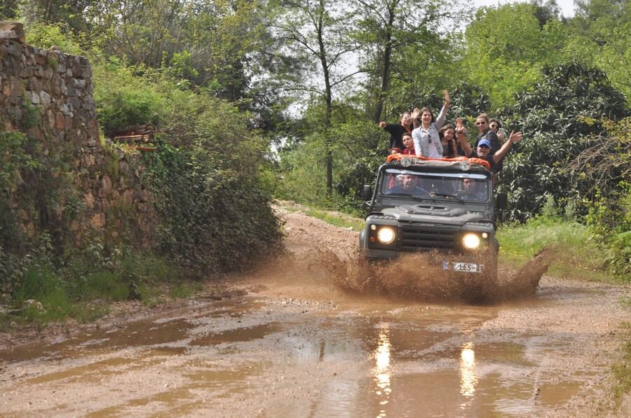 Alanya: Jeep Tour with Dim Cave, Waterfall with Dimcay Lunch - Picking up, meeting your group, and the off-road start that sets the tone