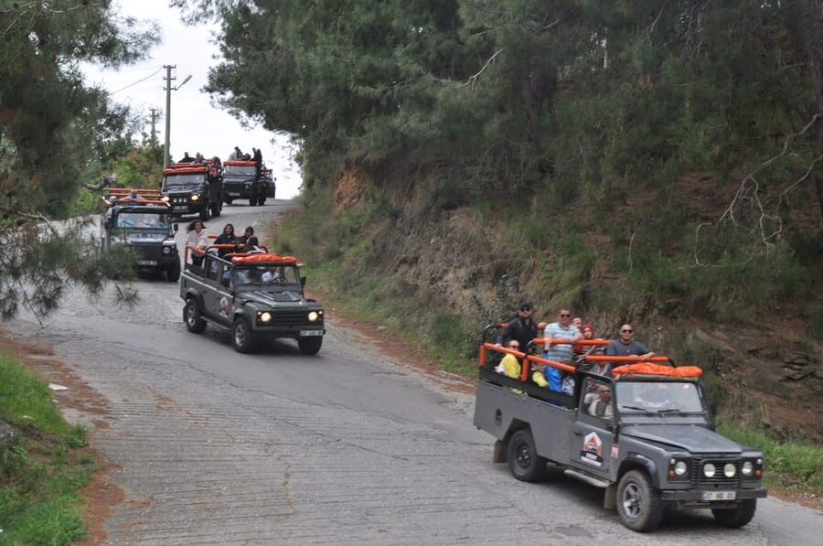 Alanya: Jeep Tour with Dim Cave, Waterfall with Dimcay Lunch - What you should bring for comfort (and to avoid turning the day into a hassle)