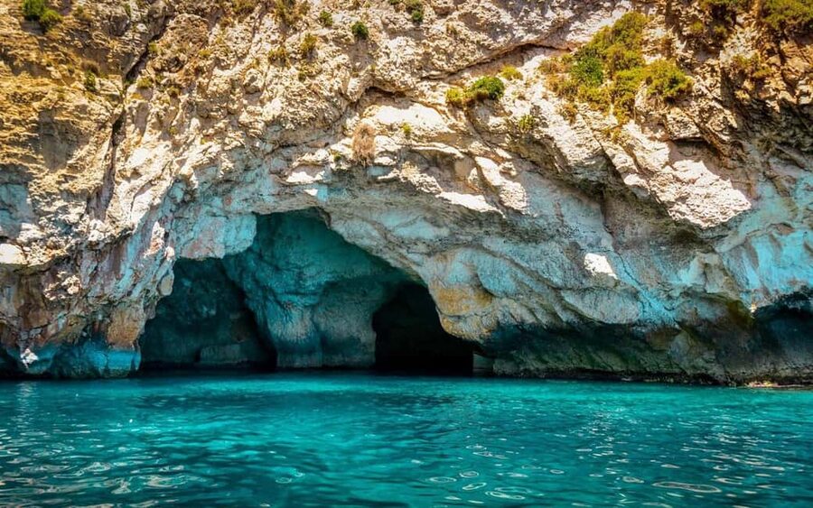 Alanya: Luxury Mega Pirate Boat W/ Lunch, Drinks & Transfer - Who Should Book This, and Who Should Skip It