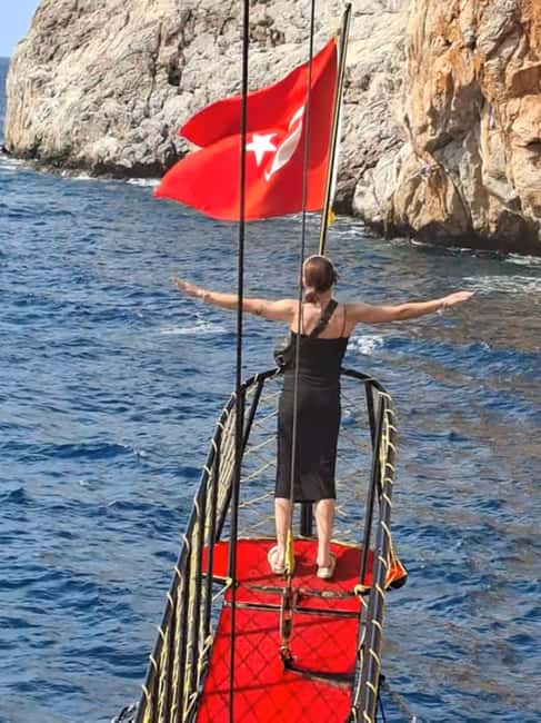 Alanya: Luxury Pirate Boat with Lunch & Unlimited Drinks - Duration, timing, and why your day might be shorter