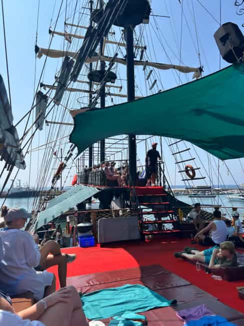 Alanya: Luxury Pirate Boat with Lunch & Unlimited Drinks - Who should book, and who should think twice
