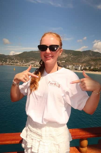 Alanya: Pirate Boat Party with Foam, Disco, Lunch & Drinks - Price, drink costs, and photo add-ons you should plan for