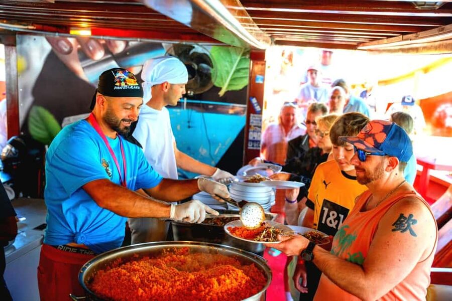 Alanya: Pirate Boat Tour with Food and Drinks - Kleopatra Beach: Photo Stop, Dolphin Watching, and Time to Swim