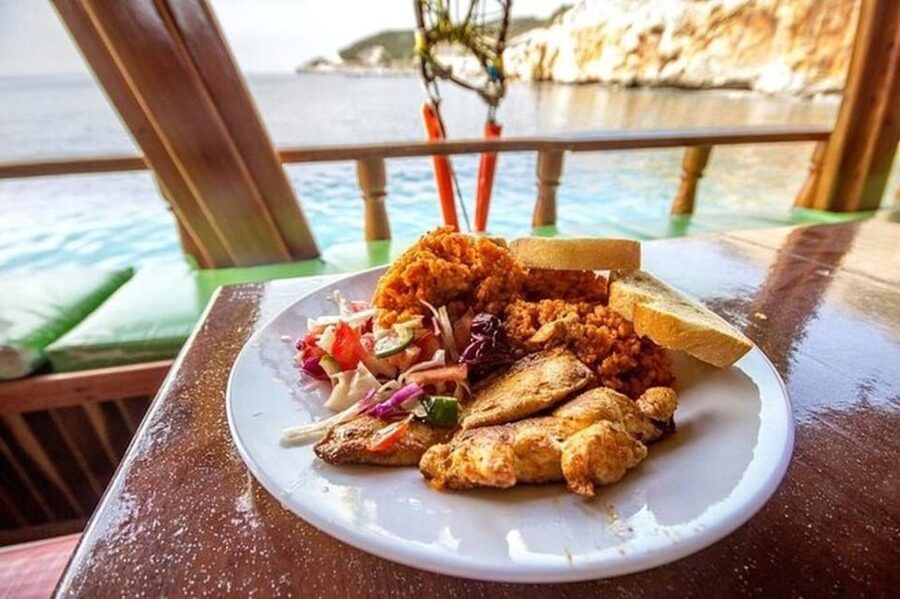 Alanya: Pirates Boat Trip with Lunch and Hotel Pickup - Who should book this pirate boat trip
