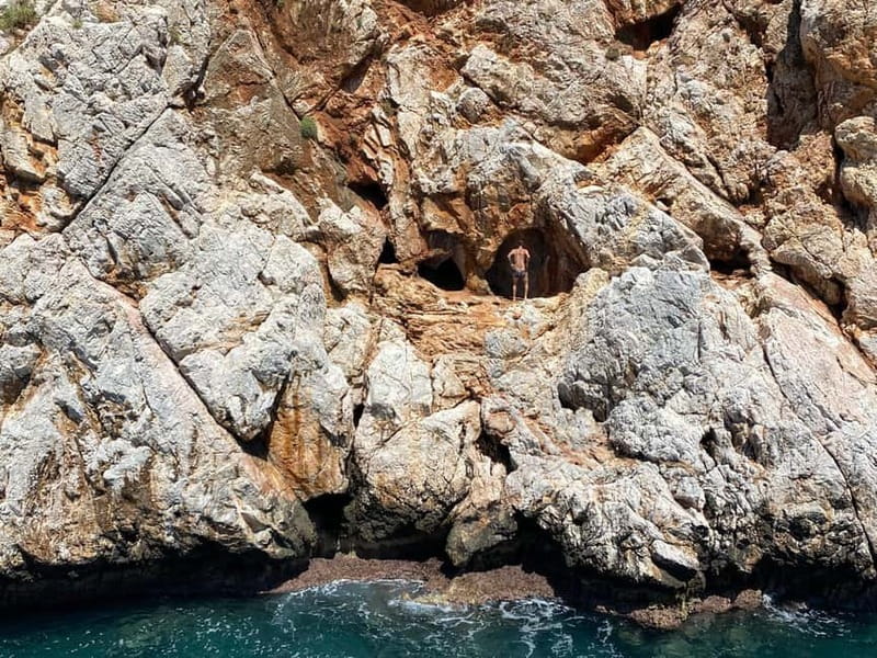 Alanya Relax Boat Tour with Caretta and Dolphin View - Lunch at the Visitor Center: Fuel Without Turning It Into a Food Tour