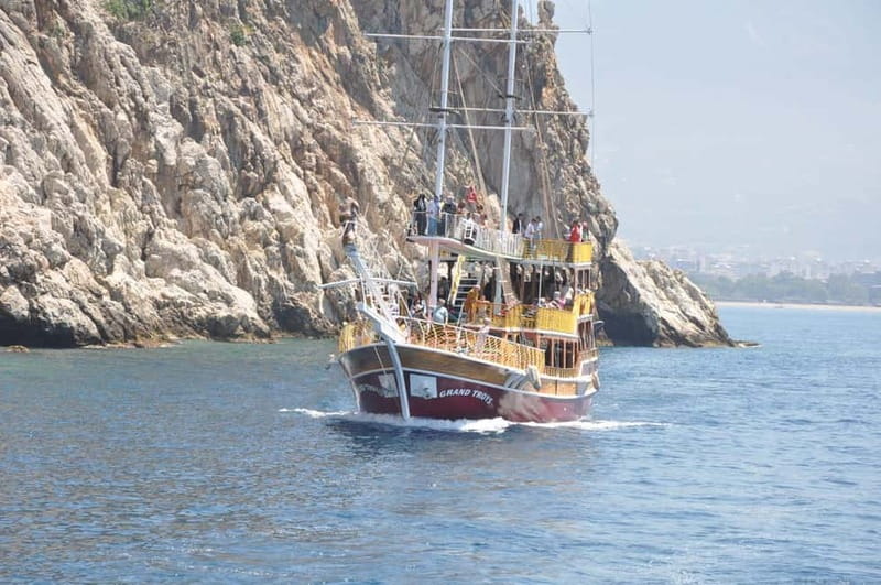 Alanya Relax Boat Tour with Caretta and Dolphin View - Onboard Soft Drinks, Water, and Wi-Fi That Actually Works