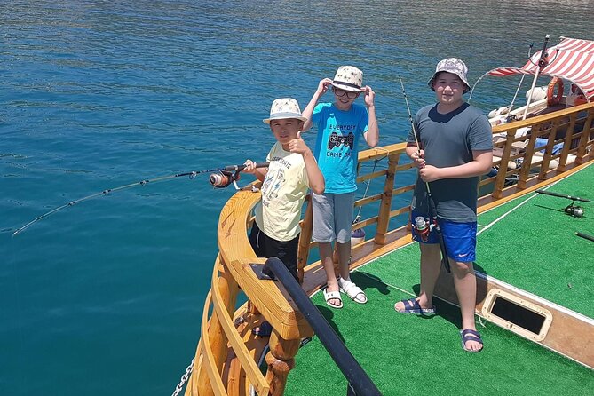 Alanya Relaxing Boat Tour with Lunch, Soft Drinks & Transfer - Hotel Pickup, Timing, and the 9:00 am Reality