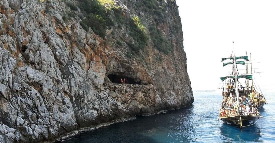Alanya Relaxing Family Boat Tour Without Foam And Loud Music - Secluded Coves and Real Swimming Time From the Boat
