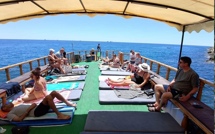 Alanya Relaxing Family Boat Tour Without Foam And Loud Music - Red Tower, Alanya Castle, and Pirates Cave Views From the Water