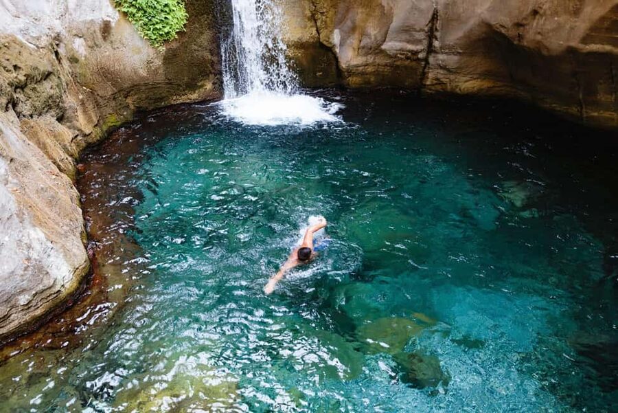 Alanya: Sapadere Canyon, Dwarfs Cave, and Alanya City Tour - Guides and drivers, the difference between a tour and an experience