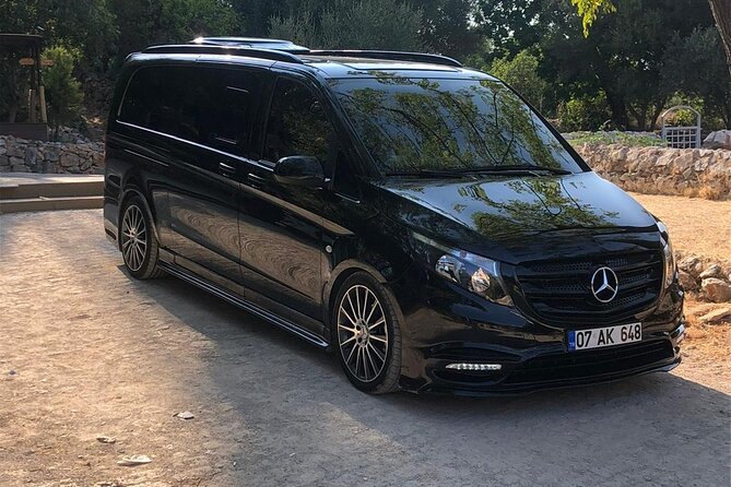 Antalya Airport to Side ,Lara, Belek Hotels Private Transfer - The ride setup: minivan size, luggage, and a kid-friendly touch
