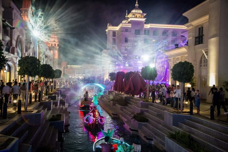 Antalya/Belek/Lara: Land Of Legends Night Show Transfer - Skipping the ticket line, saving time when evenings get busy