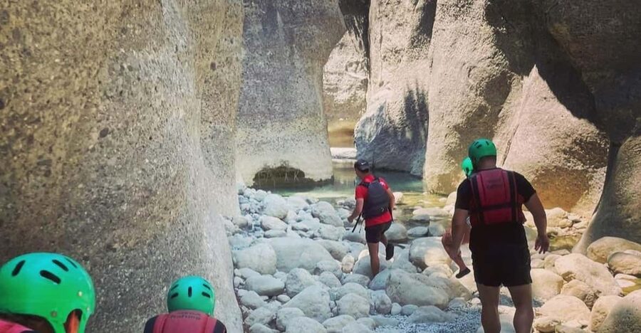 Antalya: Canyoning, Rafting, Quad, Jeep & Zipline with Lunch - Lunch by the river: plan for when it actually arrives