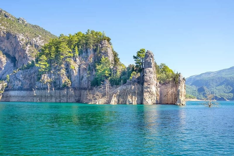 Antalya: Green Canyon Boat Trip w/Lunch near Green Lake - Lunch at a Lake-View Restaurant: Fuel for Your Second Swim
