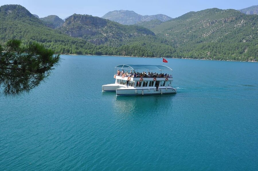 Antalya: Green Canyon Boat Trip with Lunch & Soft Drinks - Cruising Green Canyon: scenery, wildlife, and that calm feeling