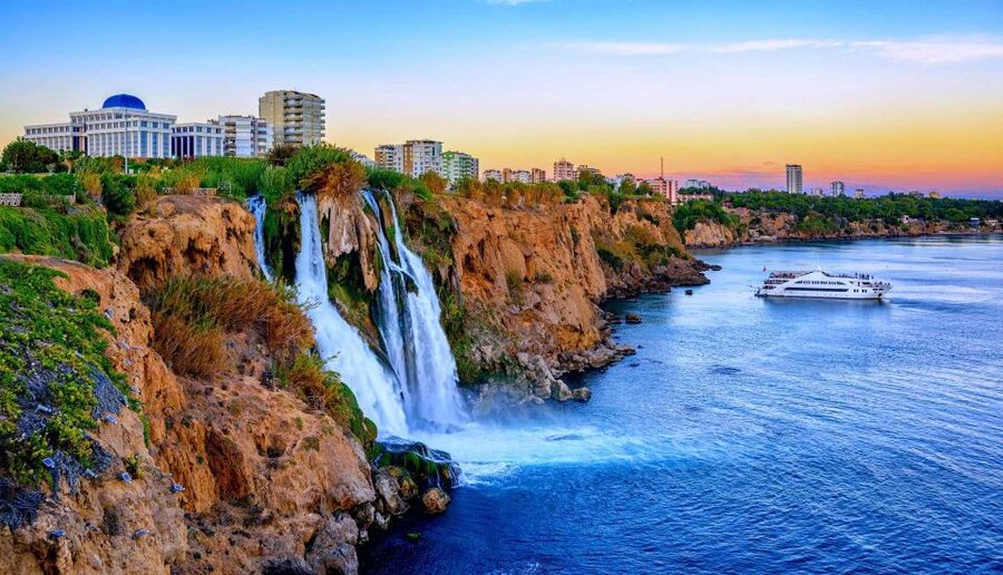 Antalya: Guided Old Town Tour with Boat Trip and Lunch - Lunch in Kaleiçi: a real break, not a rushed stop