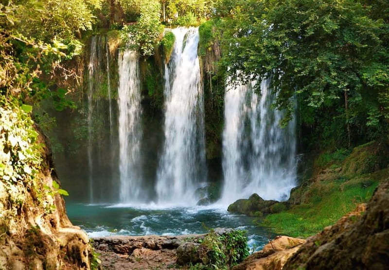 Antalya: Old City Tour w/Boat Trip, Cable Car & Waterfalls - Kaleiçi Old Town: Hadrian’s Gate, Yivli Minaret, and real breaks