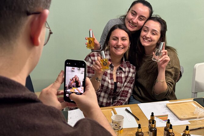 Antalya Old Town : Perfume Workshop with 90+ Essences - What happens during your session in Antalya Old Town