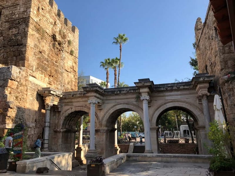 Antalya: Old Town Walking Tour with Dessert Tasting - Dessert Tasting: İrmik Helvasi with Ice Cream, Tahini, and Peanut
