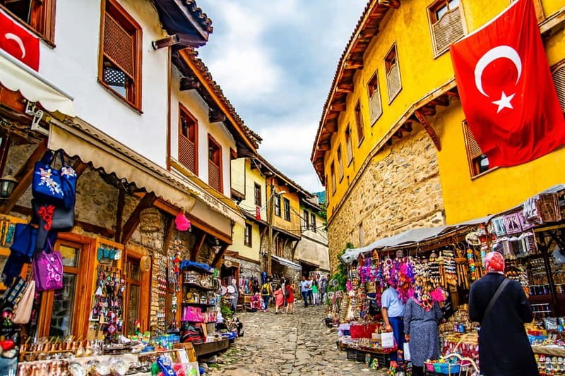 Antalya: Old Town Walking Tour with Turkish Tea and Baklava - Why Antalya Old Town Works Best on Foot