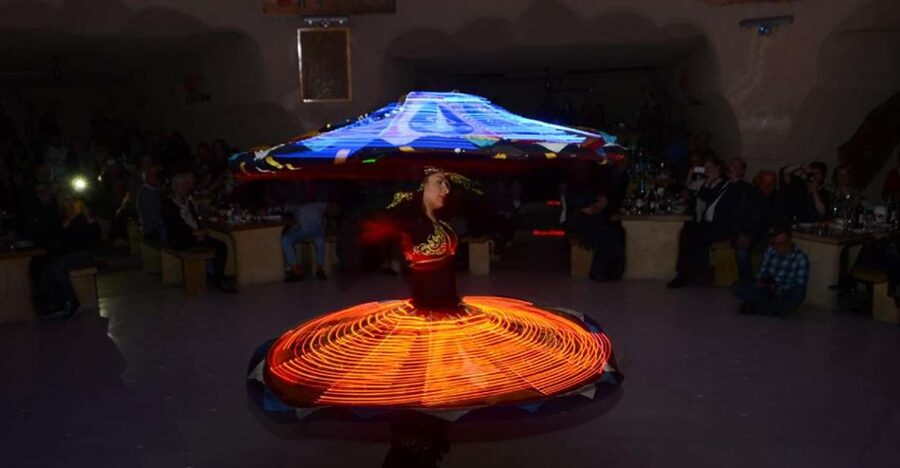 Avanos: Turkish Music and Dance Show with Dinner & Drinks - The 3-hour flow: what happens from your first drink to the final dance