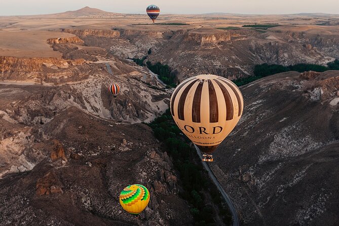 Balloon Flight over Soganli Valley Cappadocia / Lord Balloons - Breakfast before takeoff: how the morning routine works