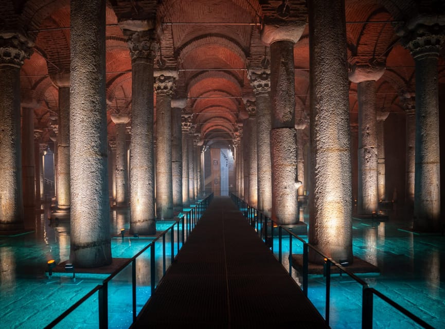 Basilica Cistern & Hagia Sophia with Optional Topkapi Palace - Timing strategies that make your visits feel less crowded