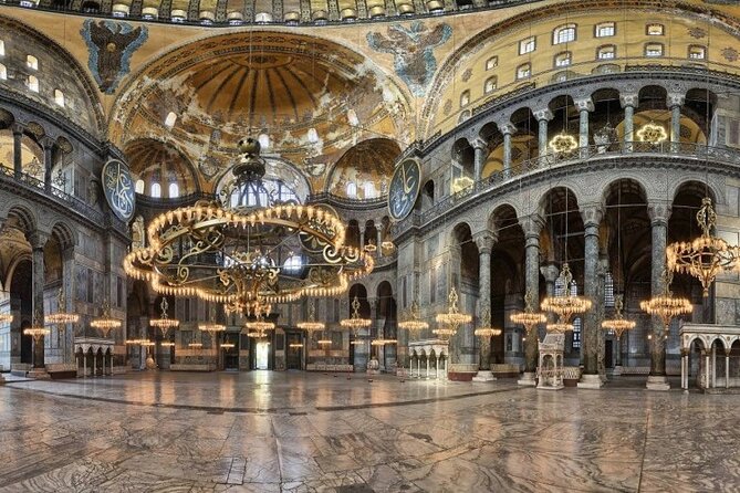 Best Istanbul tour with private guide by skipping ticket line - Hippodrome stop: quick monuments with real context