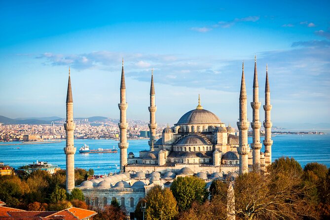 Best of Istanbul: Basilica Cistern - Blue Mosque - Grand Bazaar - Sultanahmet District and Sultanahmet Square: where the big monuments sit close enough to compare