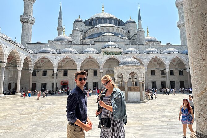 Best of Istanbul: Basilica Cistern - Blue Mosque - Grand Bazaar - The guide experience: why the best part is often the human context
