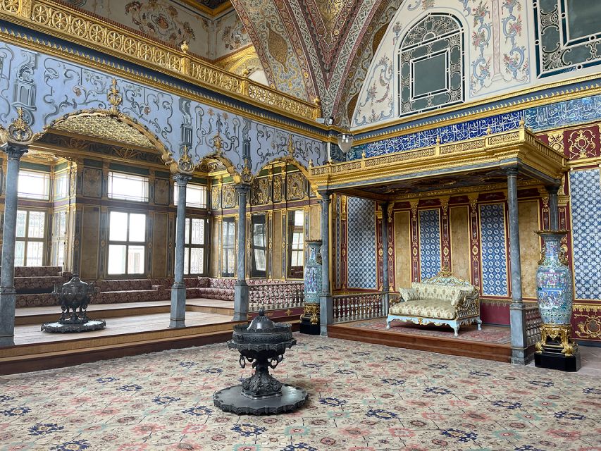 Best of Istanbul in 4 Hours with the Must See Highlights - The guiding style, who gets praised and what that means for your day